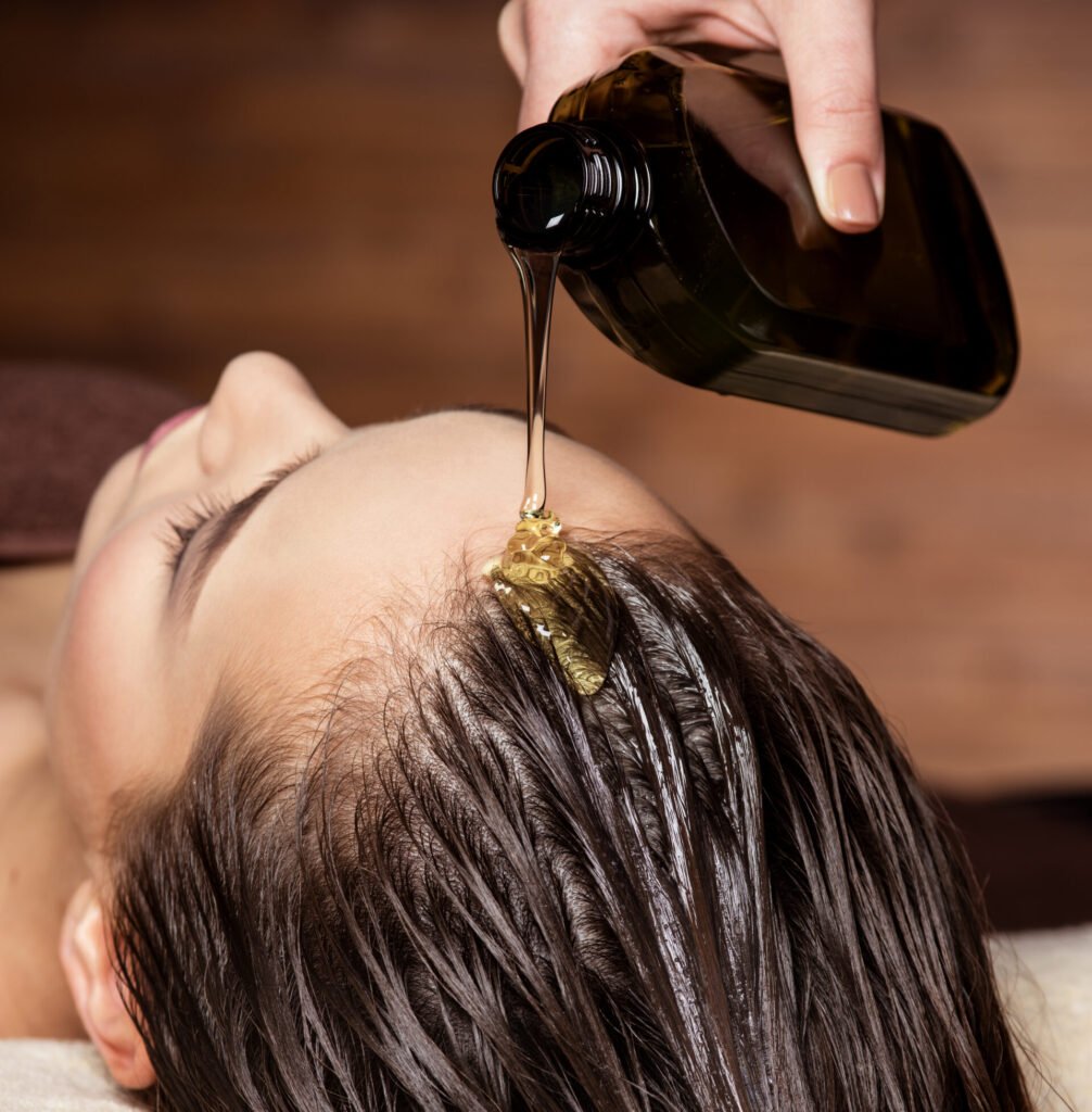 Glowember at Skinfinity: Deal 4- Rejuvenate with Hair Oiling & Facial Polishing