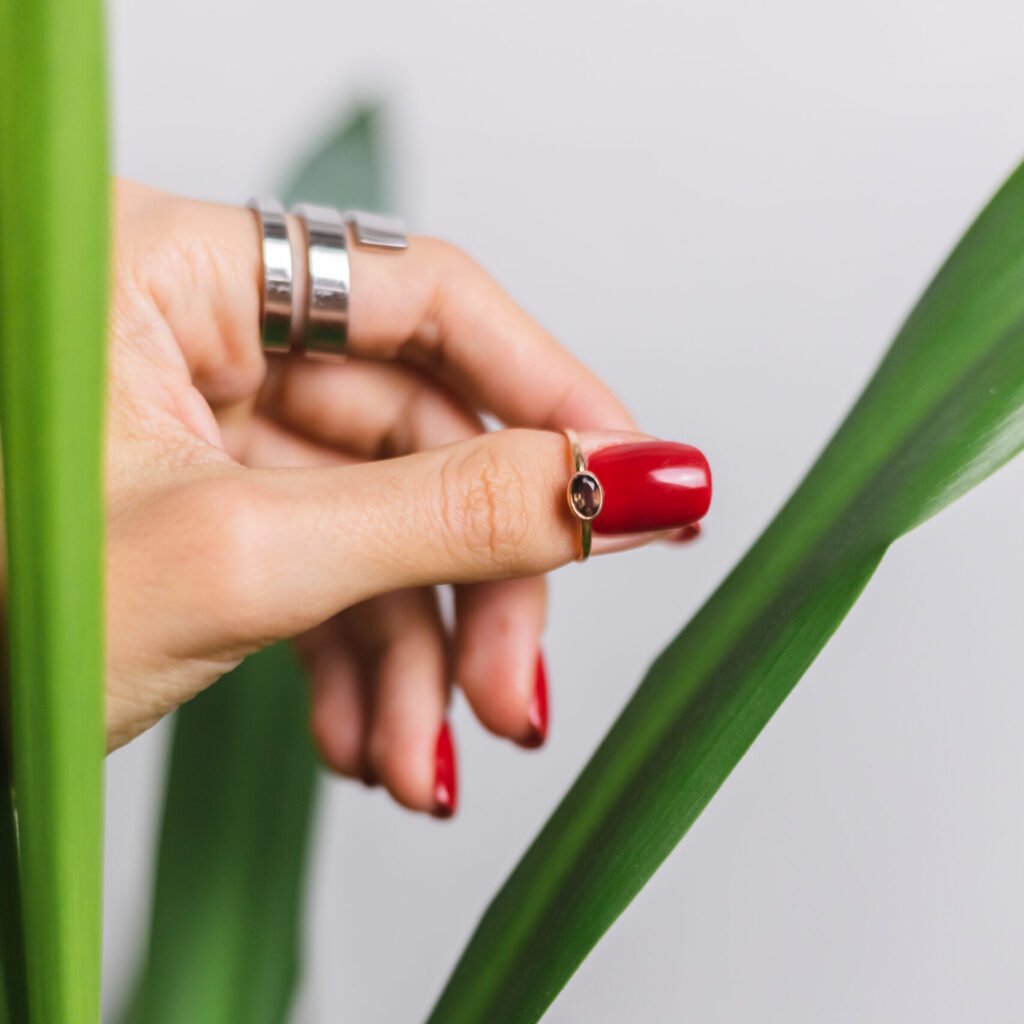 Top Mani Pedi Services in DHA Lahore – Where to Get the Ultimate Hand & Foot Glow