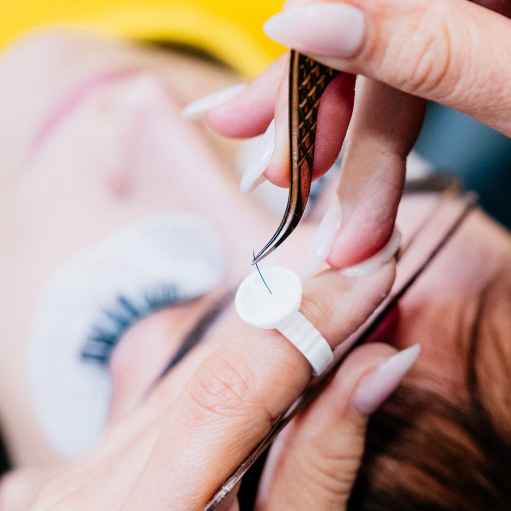 The Ultimate Guide to Eyelash Extensions: Everything You Need to Know